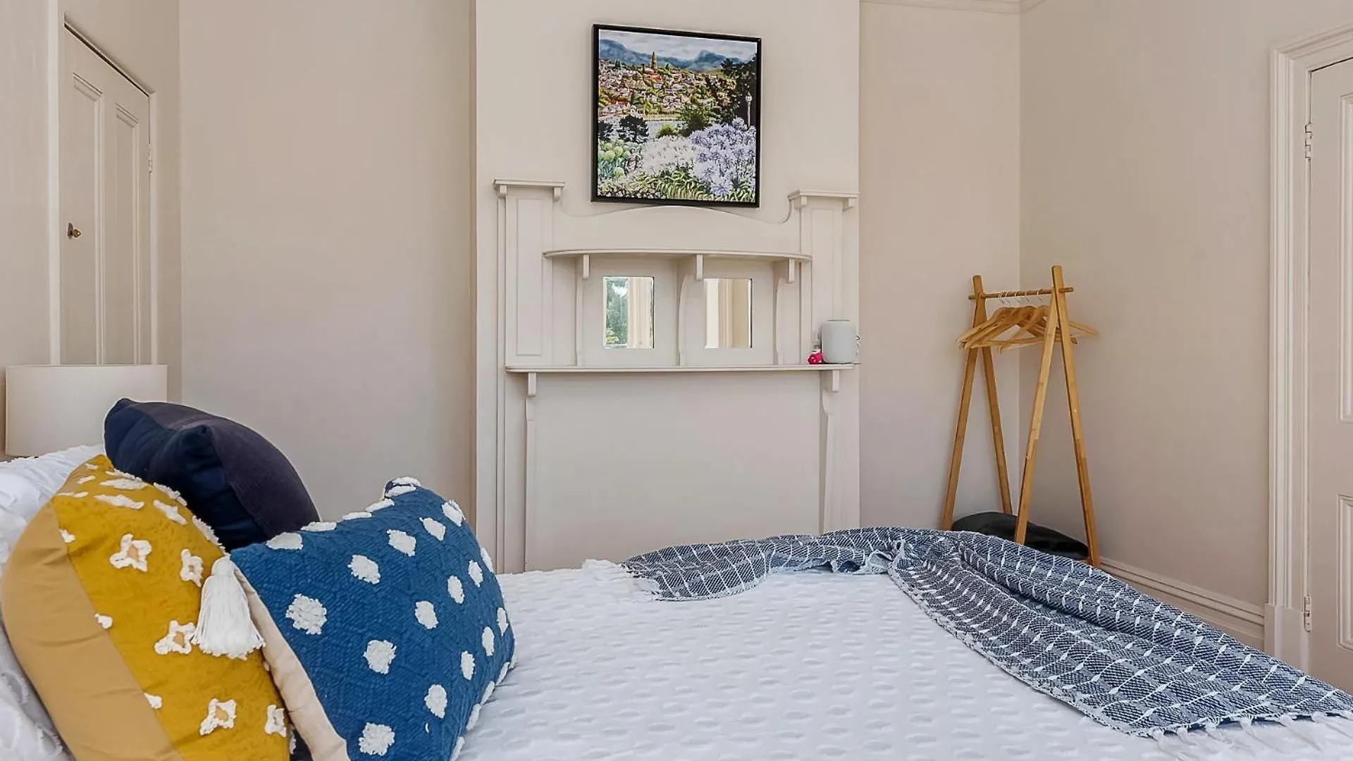 Warneford House Stylish Inner City Living Hobart 0*,  Australie